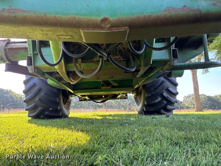 image for item FG0509 1982 John Deere 6620 Turbo combine
