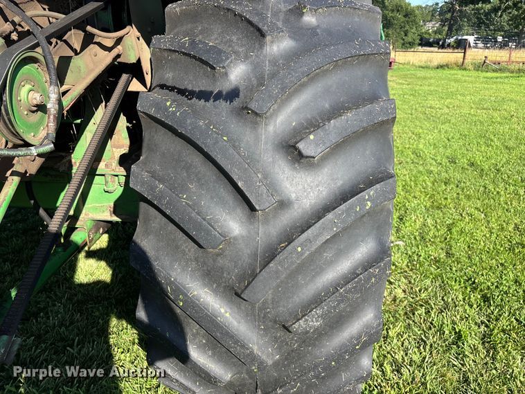 image for item FG0509 1982 John Deere 6620 Turbo combine
