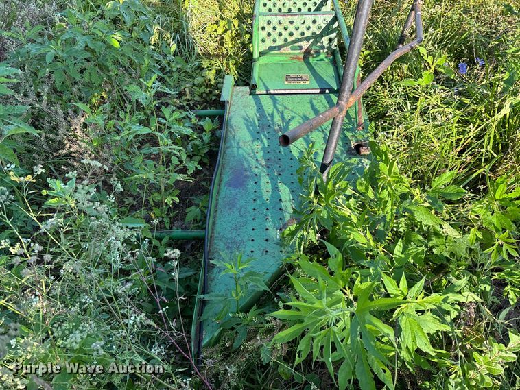 image for item FG0509 1982 John Deere 6620 Turbo combine