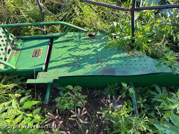 image for item FG0509 1982 John Deere 6620 Turbo combine