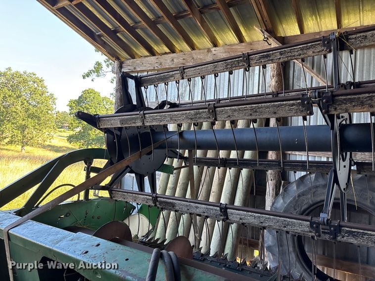 image for item FG0509 1982 John Deere 6620 Turbo combine