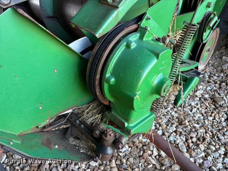 image for item FG0509 1982 John Deere 6620 Turbo combine