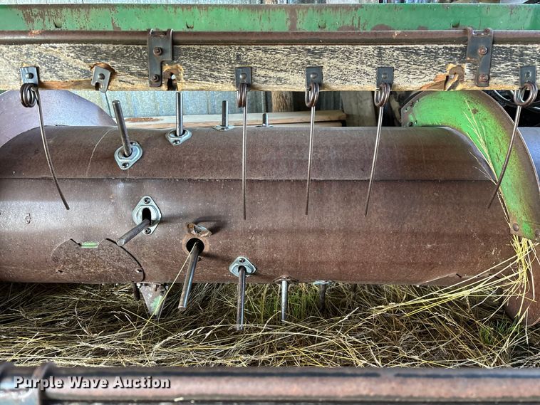 image for item FG0509 1982 John Deere 6620 Turbo combine
