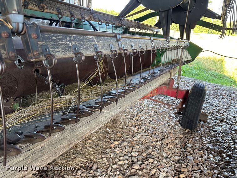 image for item FG0509 1982 John Deere 6620 Turbo combine