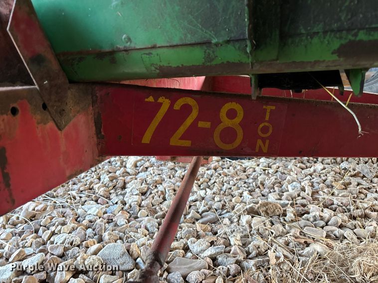 image for item FG0509 1982 John Deere 6620 Turbo combine