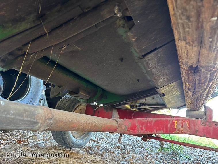 image for item FG0509 1982 John Deere 6620 Turbo combine