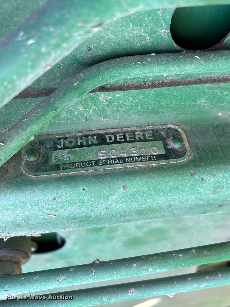 image for item FG0509 1982 John Deere 6620 Turbo combine