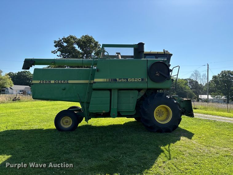image for item FG0510 1980 John Deere 6620 Turbo combine