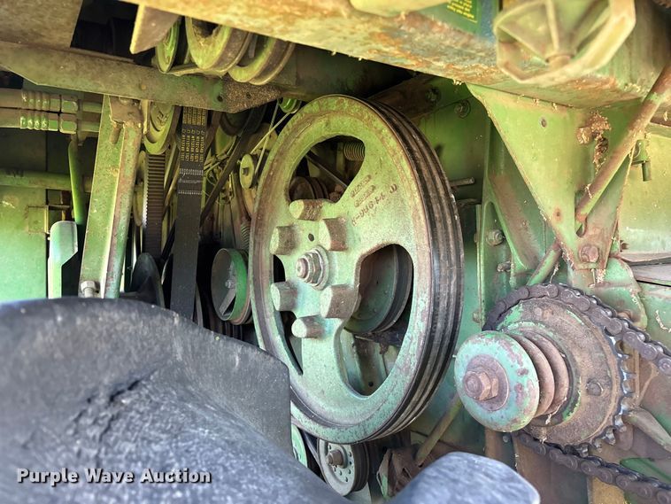 image for item FG0510 1980 John Deere 6620 Turbo combine