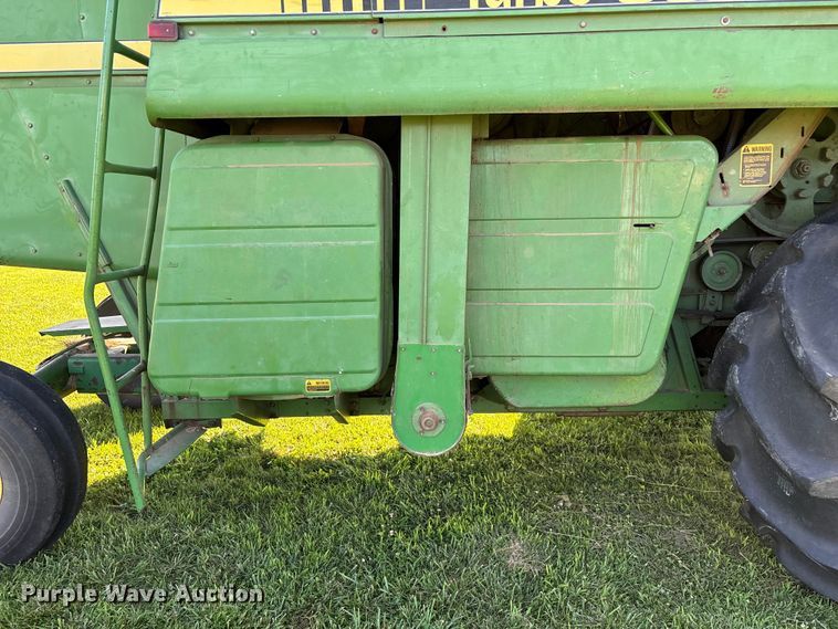 image for item FG0510 1980 John Deere 6620 Turbo combine