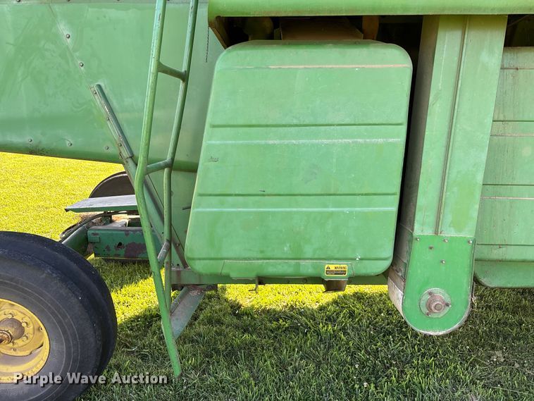 image for item FG0510 1980 John Deere 6620 Turbo combine
