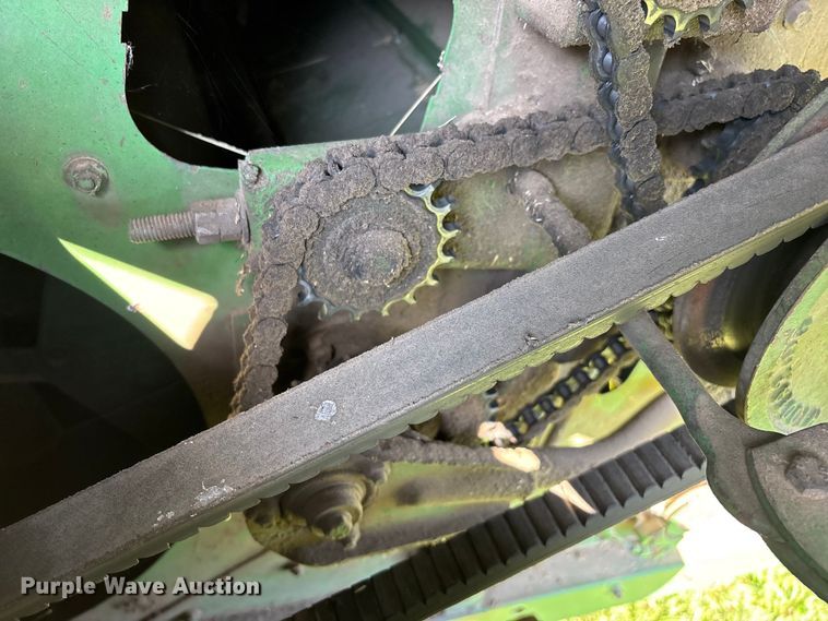 image for item FG0510 1980 John Deere 6620 Turbo combine