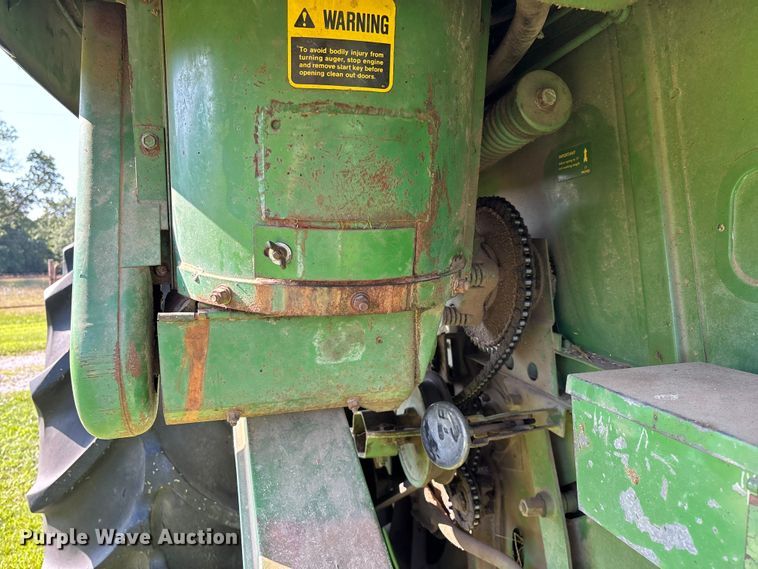 image for item FG0510 1980 John Deere 6620 Turbo combine