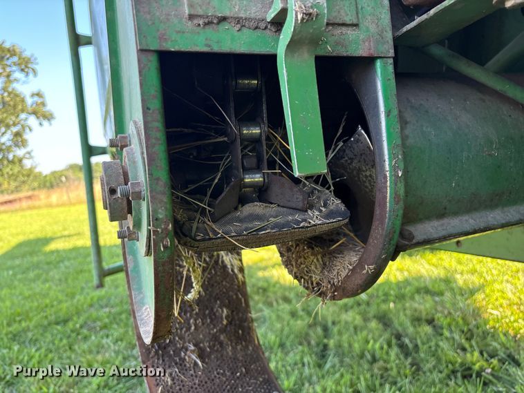 image for item FG0510 1980 John Deere 6620 Turbo combine