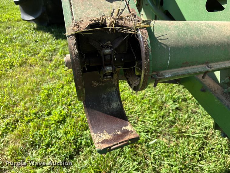 image for item FG0510 1980 John Deere 6620 Turbo combine
