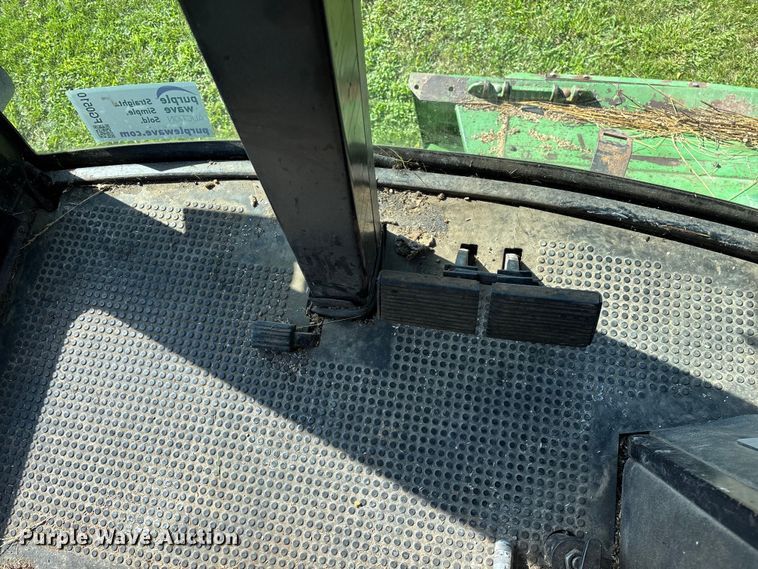 image for item FG0510 1980 John Deere 6620 Turbo combine