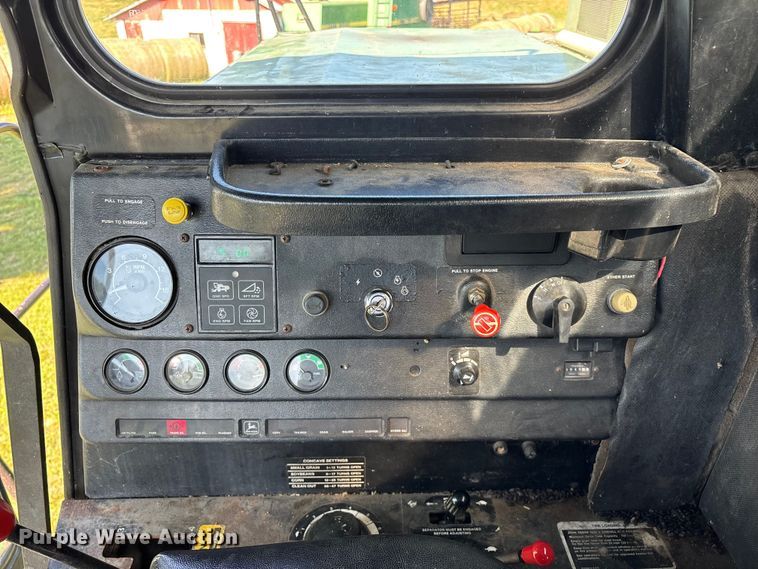 image for item FG0510 1980 John Deere 6620 Turbo combine