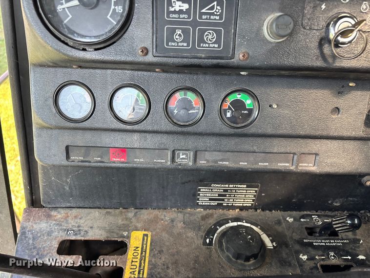 image for item FG0510 1980 John Deere 6620 Turbo combine