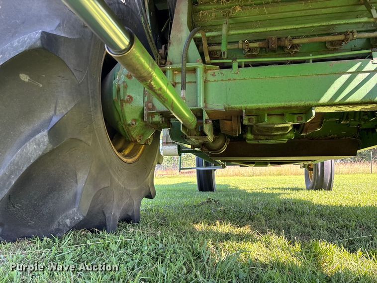 image for item FG0510 1980 John Deere 6620 Turbo combine