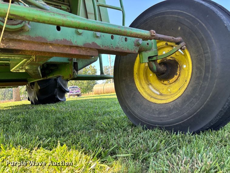 image for item FG0510 1980 John Deere 6620 Turbo combine