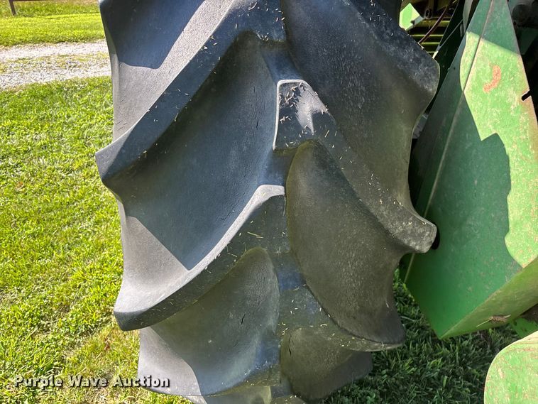 image for item FG0510 1980 John Deere 6620 Turbo combine