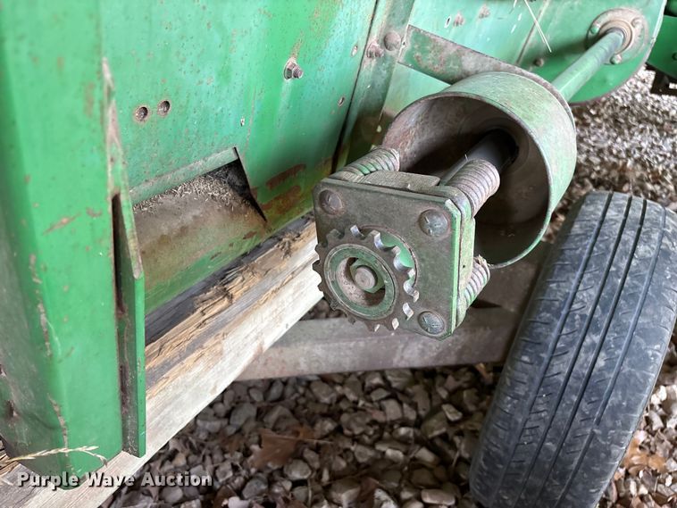 image for item FG0510 1980 John Deere 6620 Turbo combine