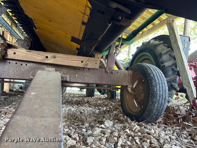image for item FG0510 1980 John Deere 6620 Turbo combine