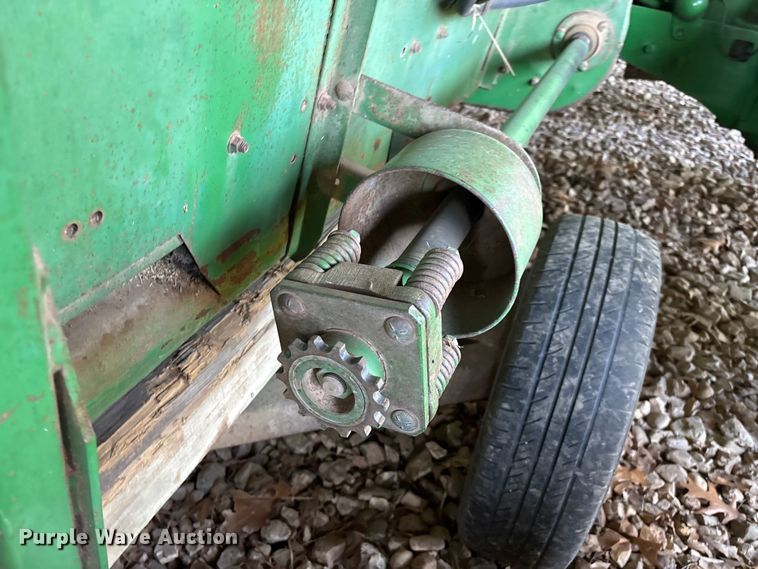 image for item FG0510 1980 John Deere 6620 Turbo combine