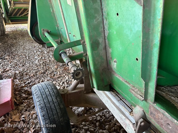 image for item FG0510 1980 John Deere 6620 Turbo combine