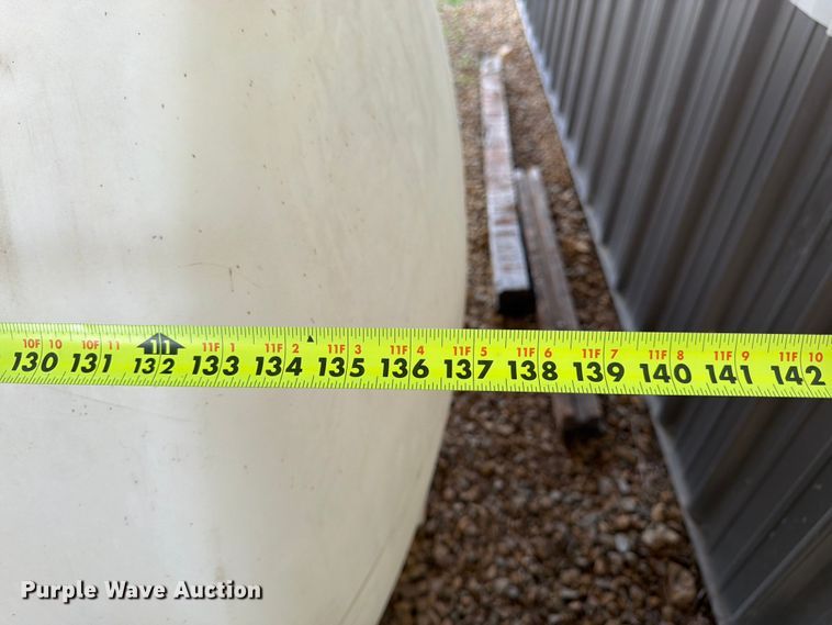 image for item FK3114 1,025 gallon poly tank