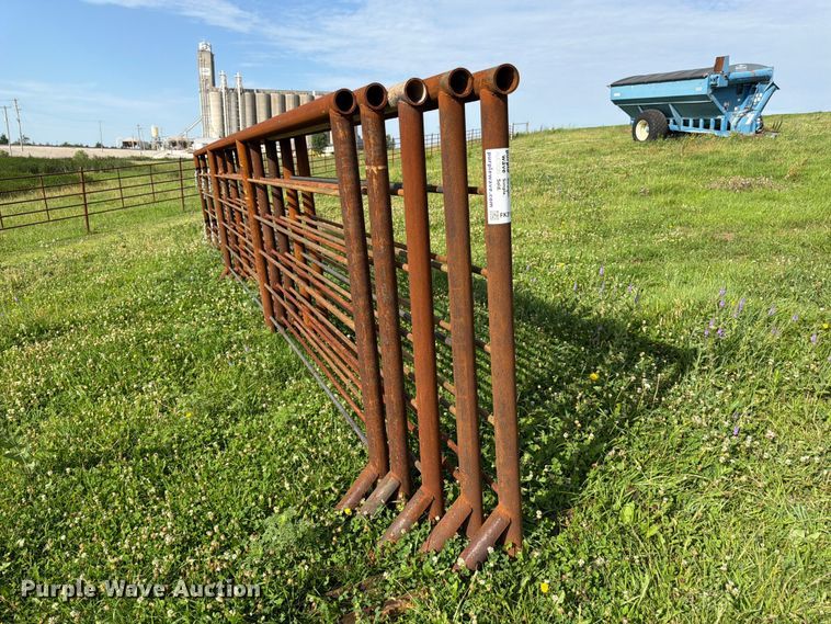 image for item FK3115 (5) livestock panels