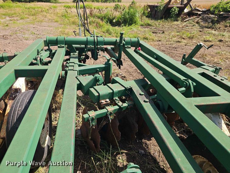 image for item FN5730 John Deere 14H off-set disk