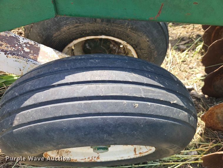 image for item FN5730 John Deere 14H off-set disk
