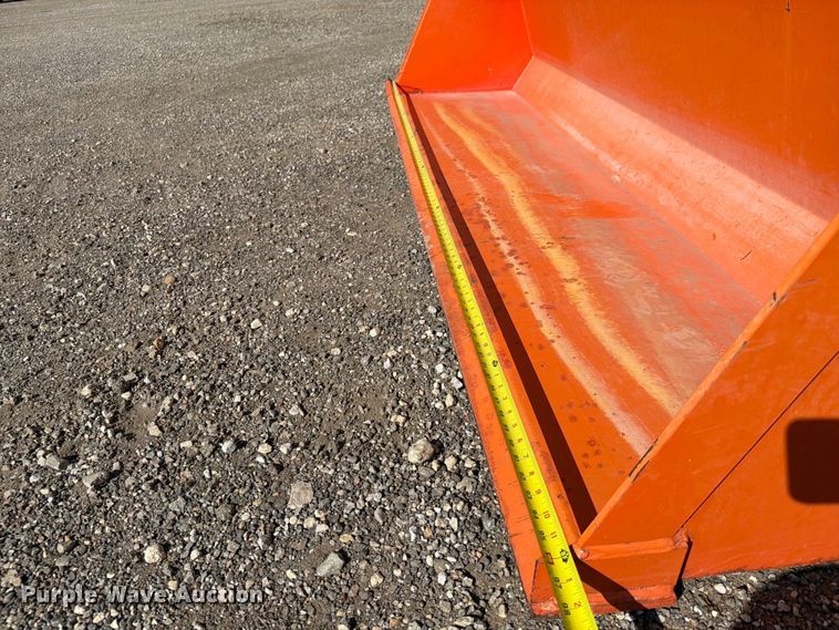 image for item NA9509 2013 Kubota M135GX MFWD tractor