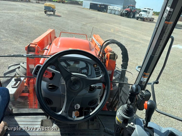 image for item NA9509 2013 Kubota M135GX MFWD tractor