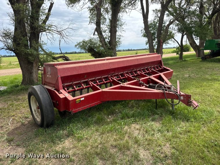 image for item NJ9074 International 5100 Drill grain drill