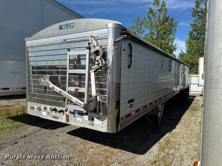 image for item YA3733 2023 Wilson DWH-700 grain trailer