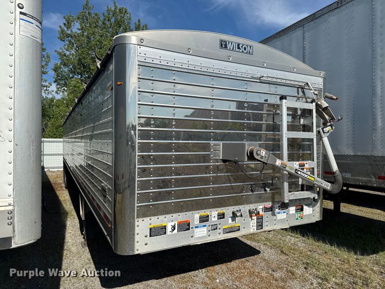 image for item YA3733 2023 Wilson DWH-700 grain trailer