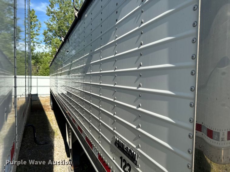 image for item YA3733 2023 Wilson DWH-700 grain trailer