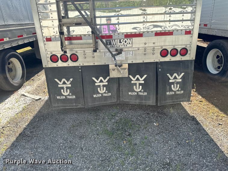 image for item YA3733 2023 Wilson DWH-700 grain trailer