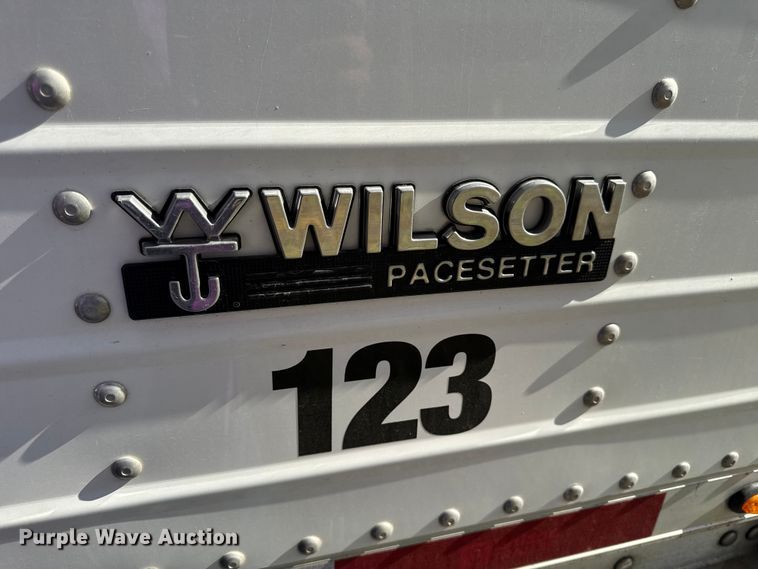image for item YA3733 2023 Wilson DWH-700 grain trailer