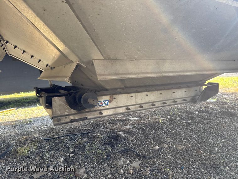 image for item YA3733 2023 Wilson DWH-700 grain trailer