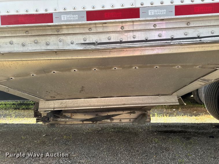 image for item YA3733 2023 Wilson DWH-700 grain trailer