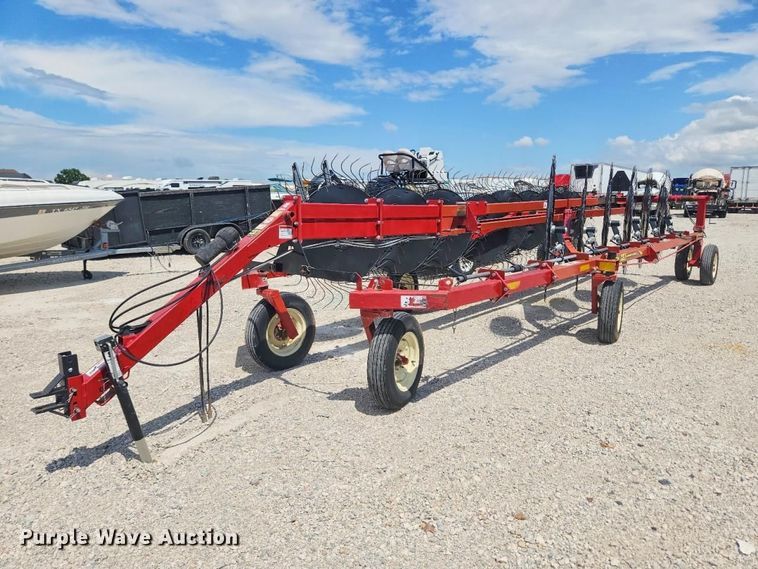 image for item YA3818 2021 HDWX-H&S HC5114 hay rake