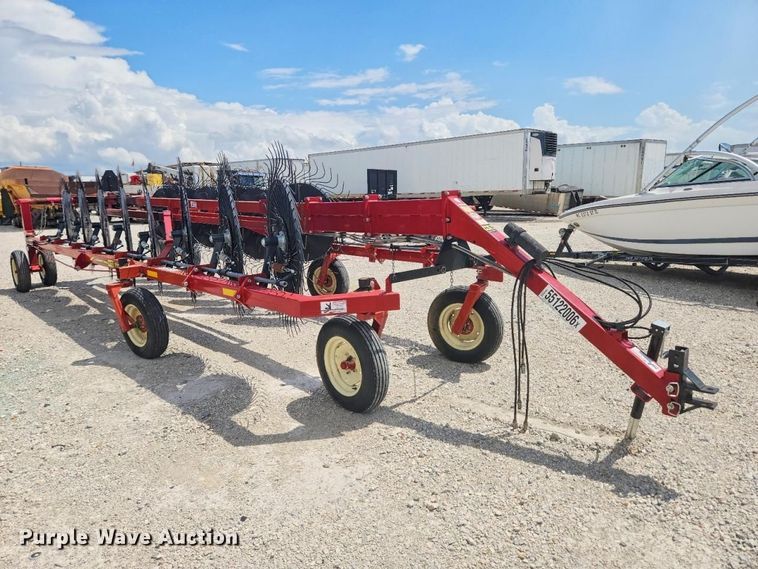 image for item YA3818 2021 HDWX-H&S HC5114 hay rake