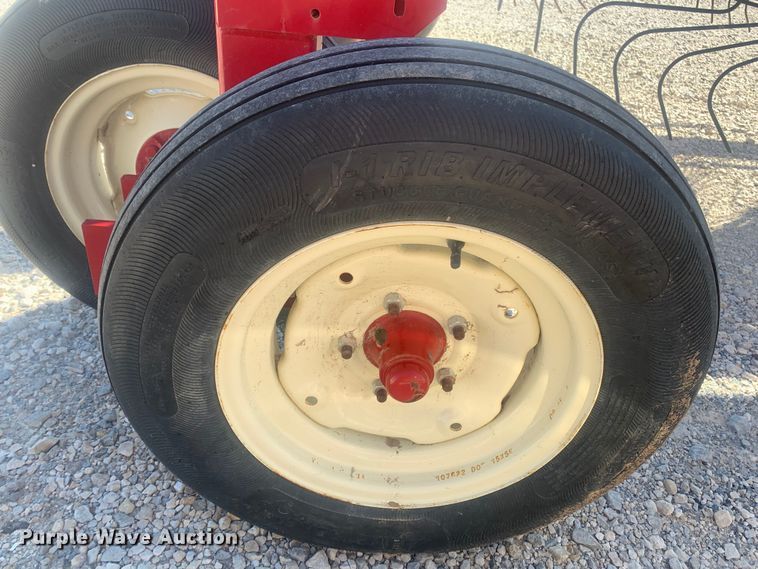 image for item YA3818 2021 HDWX-H&S HC5114 hay rake