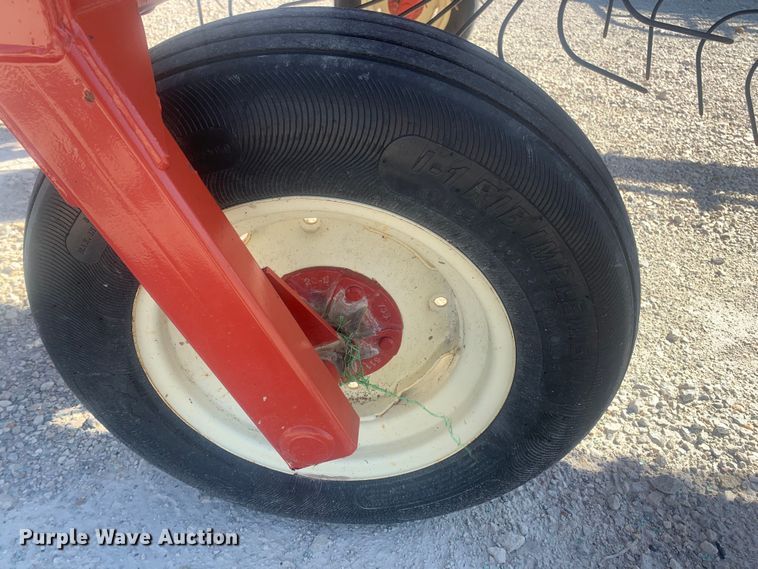 image for item YA3818 2021 HDWX-H&S HC5114 hay rake