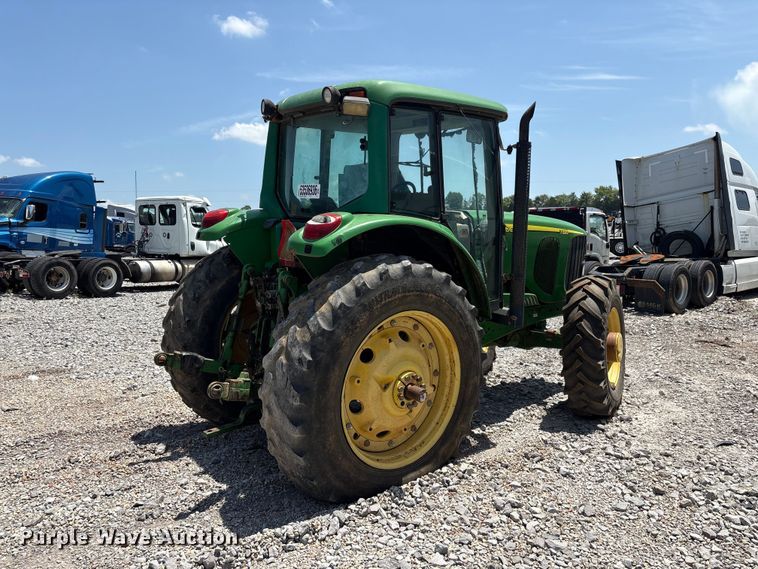 image for item YA3873 2004 John Deere 7320 MFWD tractor