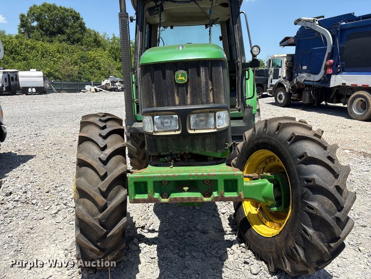 image for item YA3873 2004 John Deere 7320 MFWD tractor