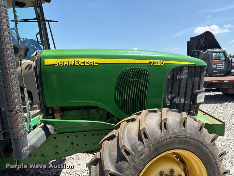 image for item YA3873 2004 John Deere 7320 MFWD tractor